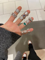 Load image into Gallery viewer, Beyaz Taşlı Serçe Yüzük