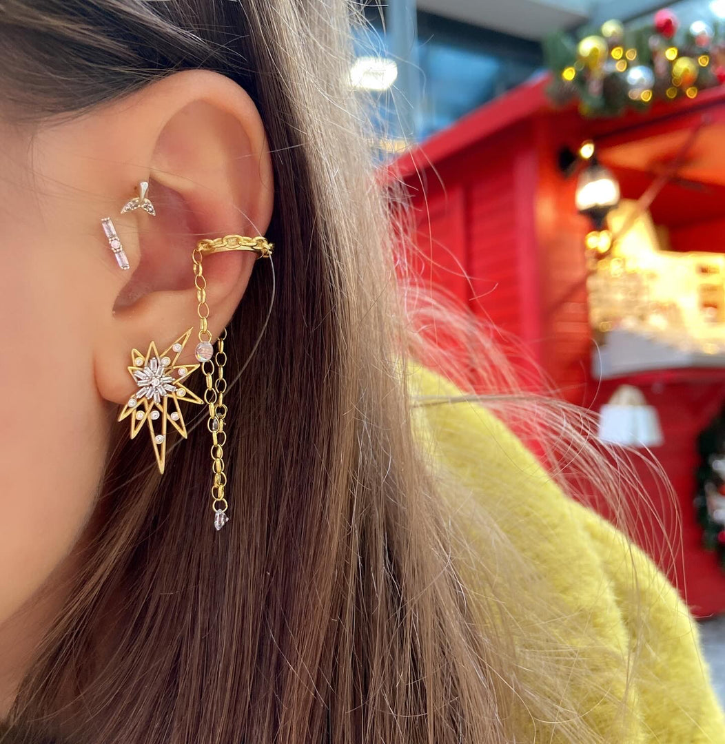 Taşlı Zincir Kıkırdak Küpe