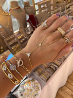 Load image into Gallery viewer, Üçgen Taşlı Şahmeran