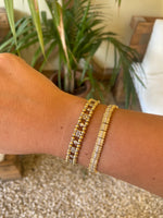 Load image into Gallery viewer, Gold Taşlı Kelepçe