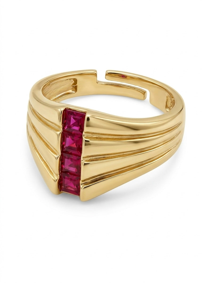Ruby Taşlı Üçgen Yüzük